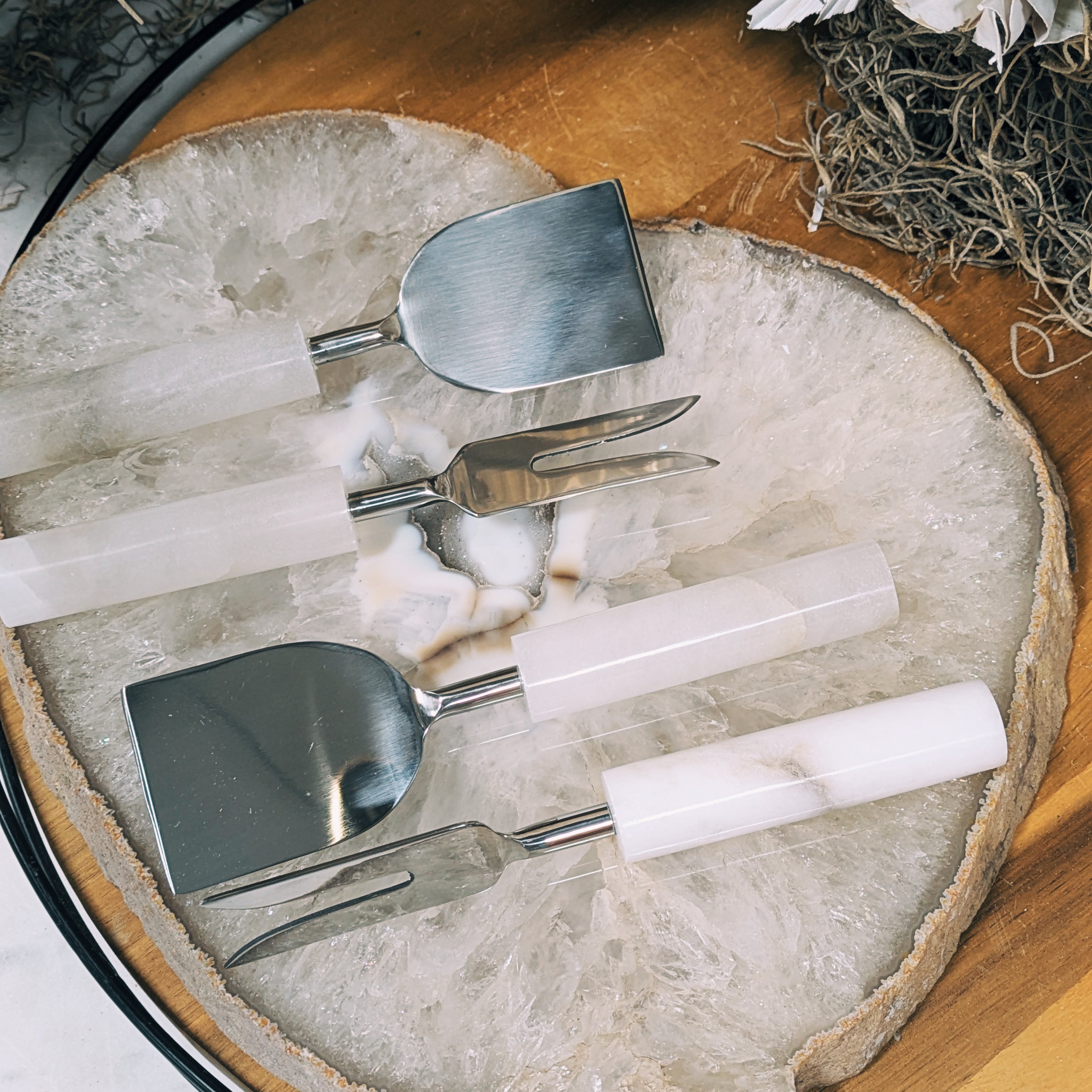 Alabaster Cheese Utensil Set Wild Alabaster