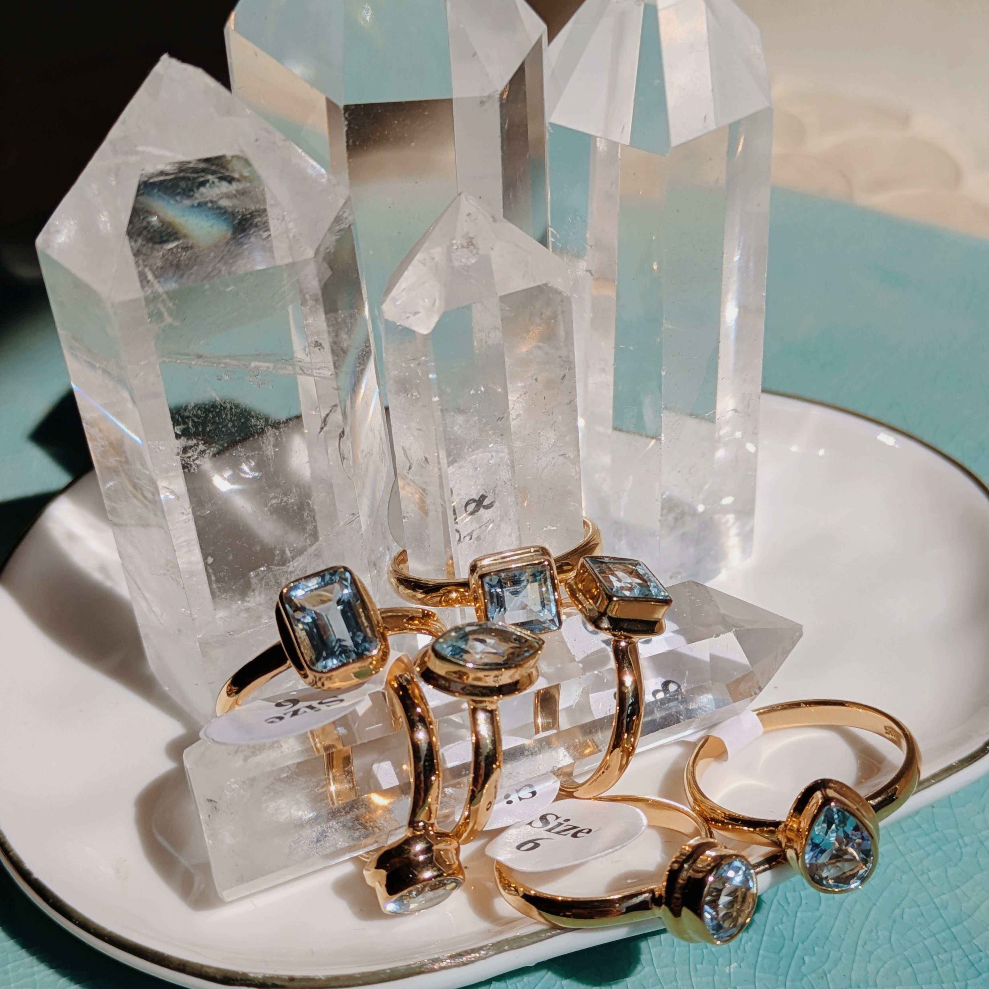 Faceted Blue Topaz Ring | Gold