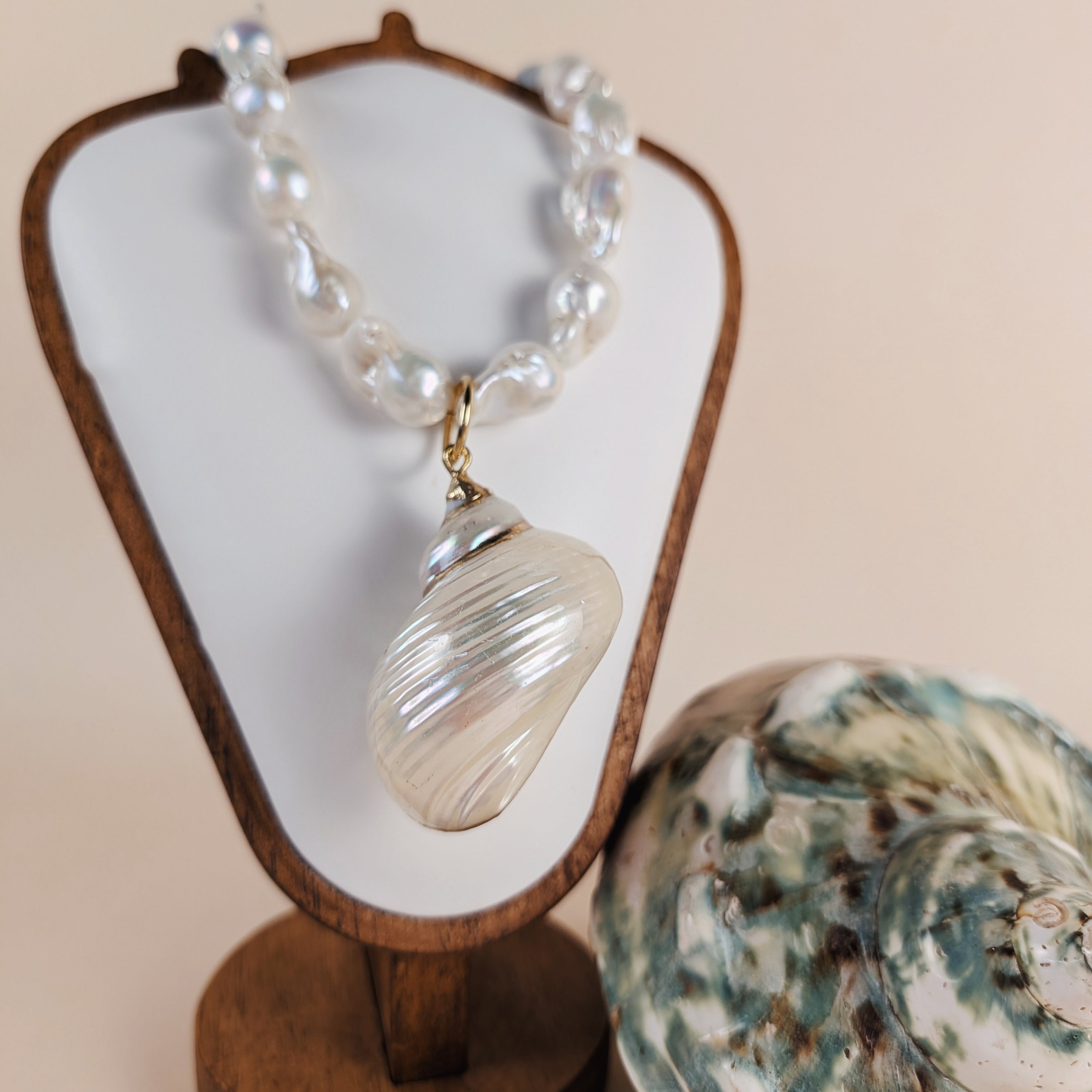The Celia Necklace | Pearl