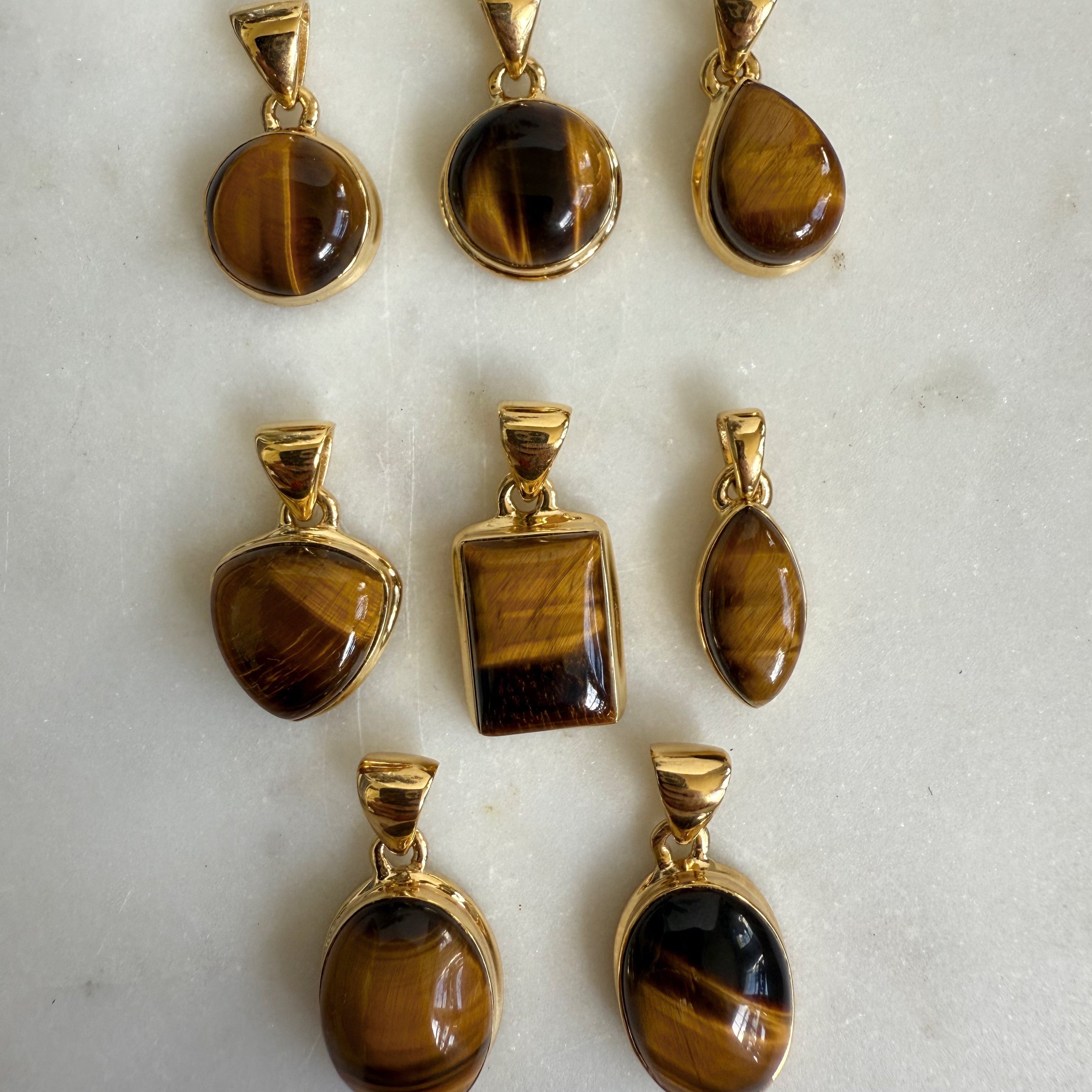 Polished Tiger's Eye Pendant | Gold