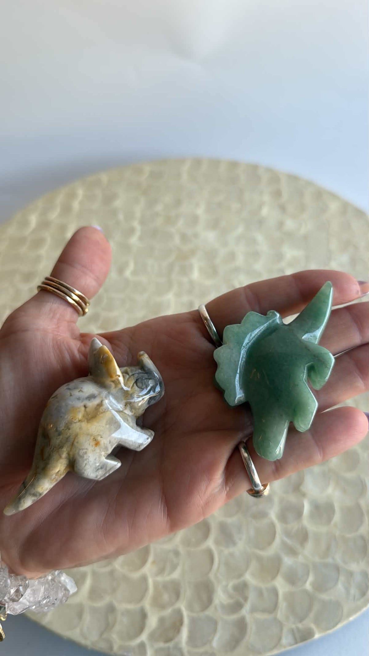 Dinos