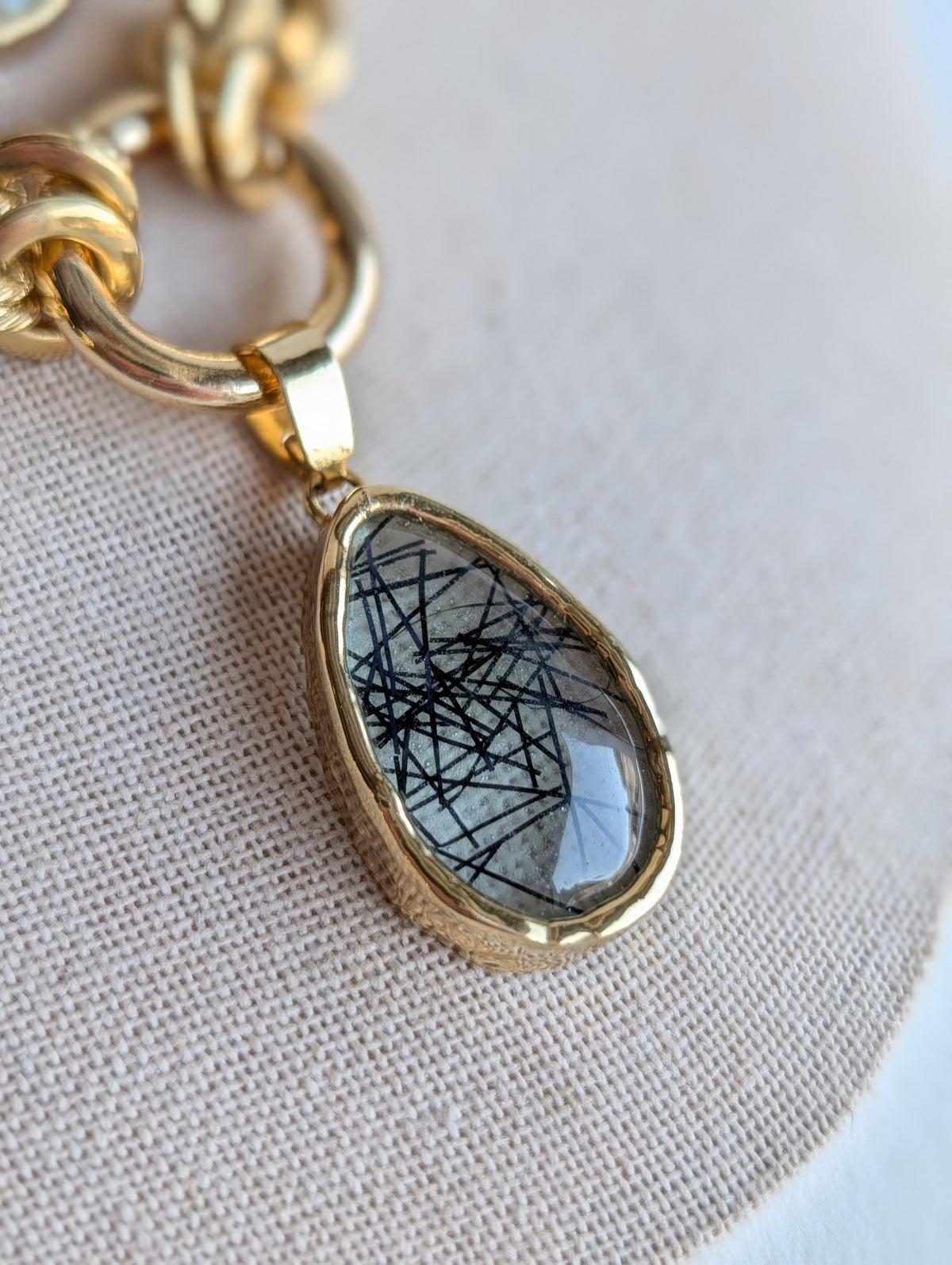 THE JETT NECKLACE | TOURMALINATED QUARTZ
